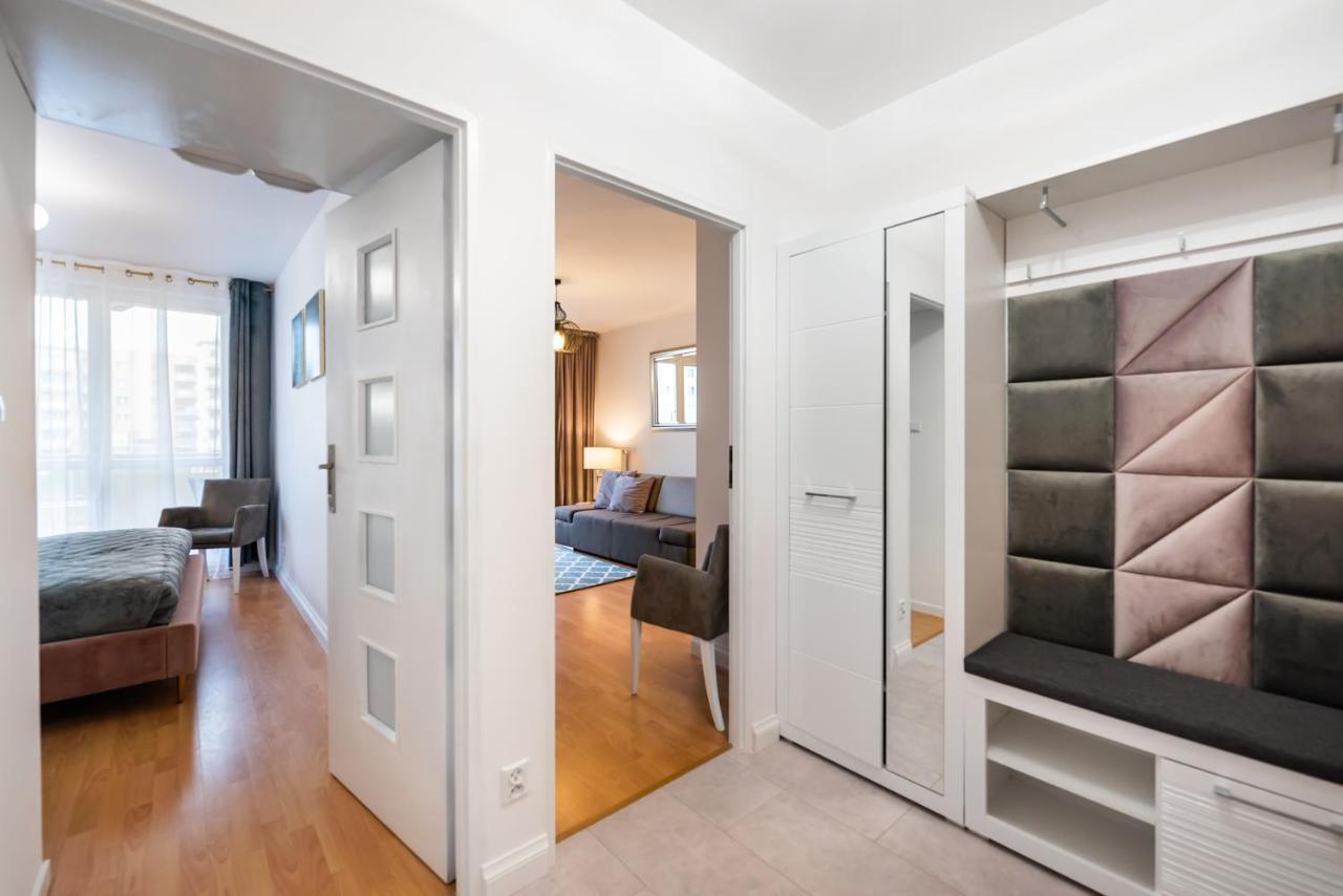 Metro Kondratowicza Velvet Apartment วอร์ซอ ภายนอก รูปภาพ